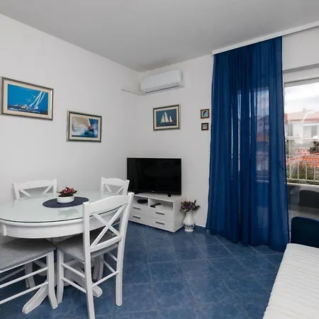 In With Sea View, Balcony, Air Conditioning, W-lan 3553-2 Supetar