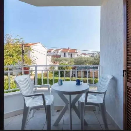 Lägenhet In With Sea View, Balcony, Air Conditioning, W-lan 3553-2 *