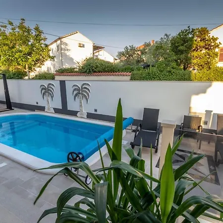 Lägenhet In With Sea View, Balcony, Air Conditioning, W-lan 3553-2 *